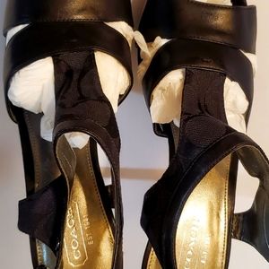 COACH CANVAS/LEATHER STILETTO SIZE 7.5